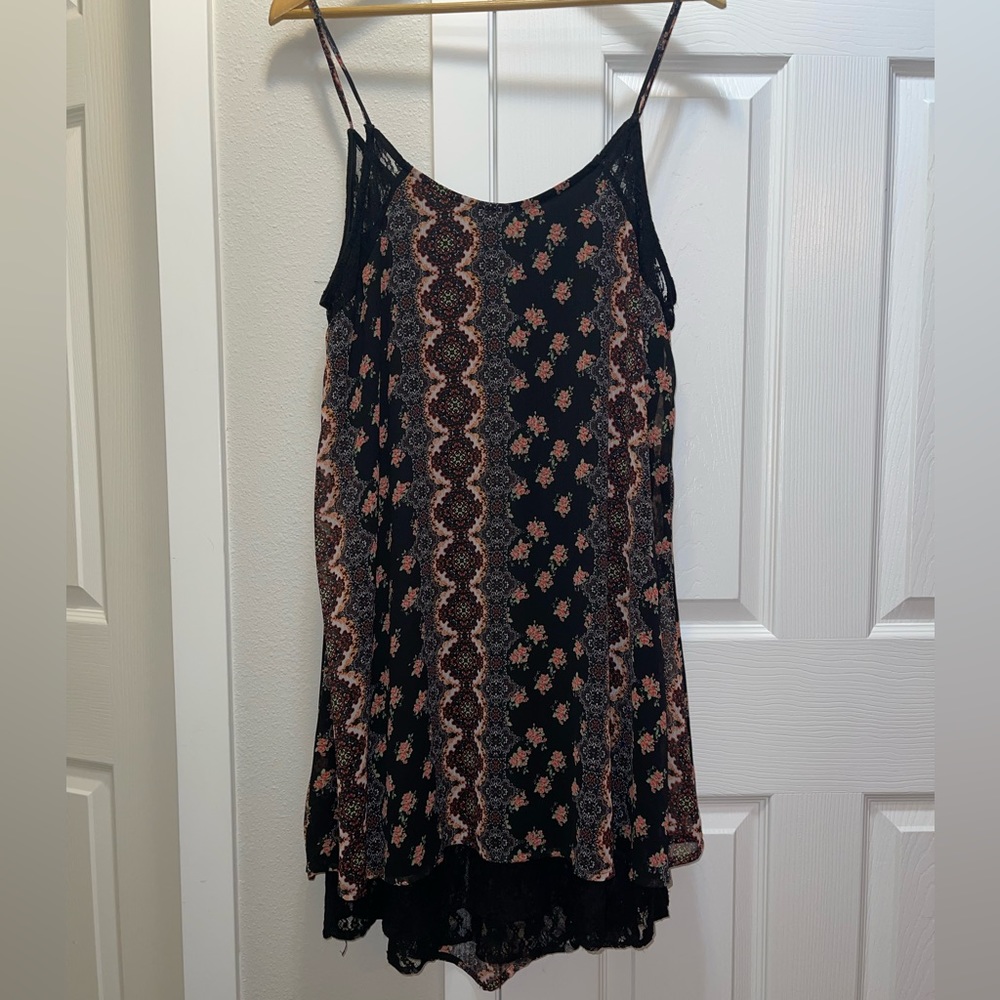 NEW! Black/Pattern Dress - Picture 2 of 7